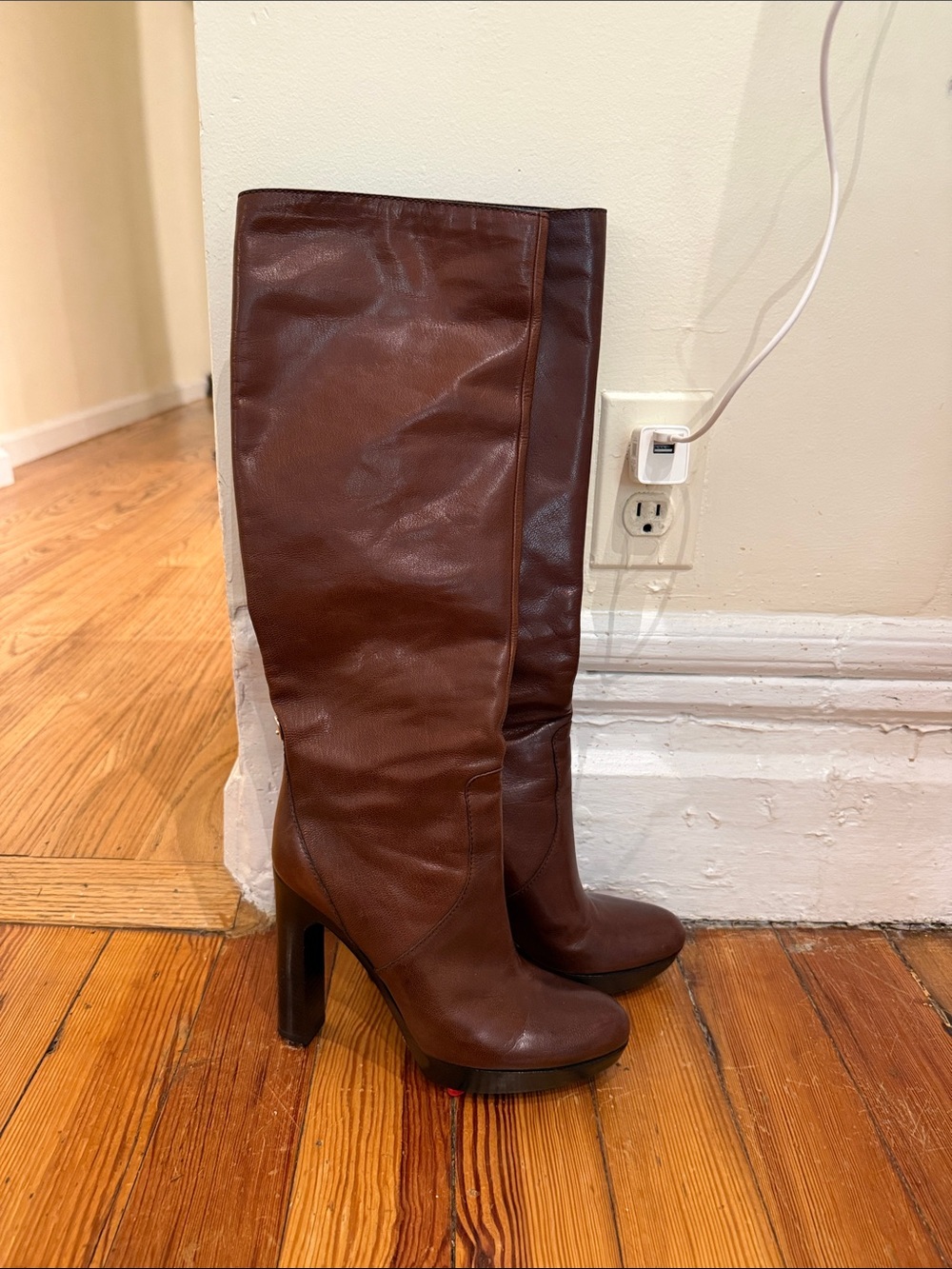 Gucci Brown Leather Knee-High Platform Heel Boots